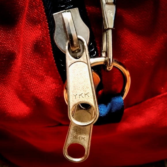 The North Face Base Camp duffle bag sz. L - Picture 11 of 15